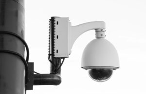 Jak uchwyty do kamer wpływają na skuteczność systemu monitoringu? 2 Jak uchwyty do kamer wpływają na skuteczność systemu monitoringu